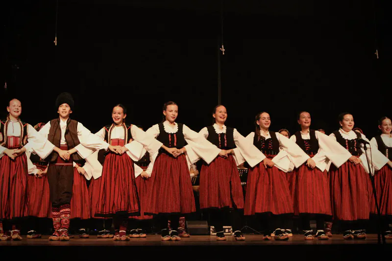 folklorna-decija-smotra-0012